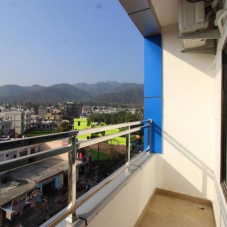 Hotel K11 Haldwāni Kültér fotó
